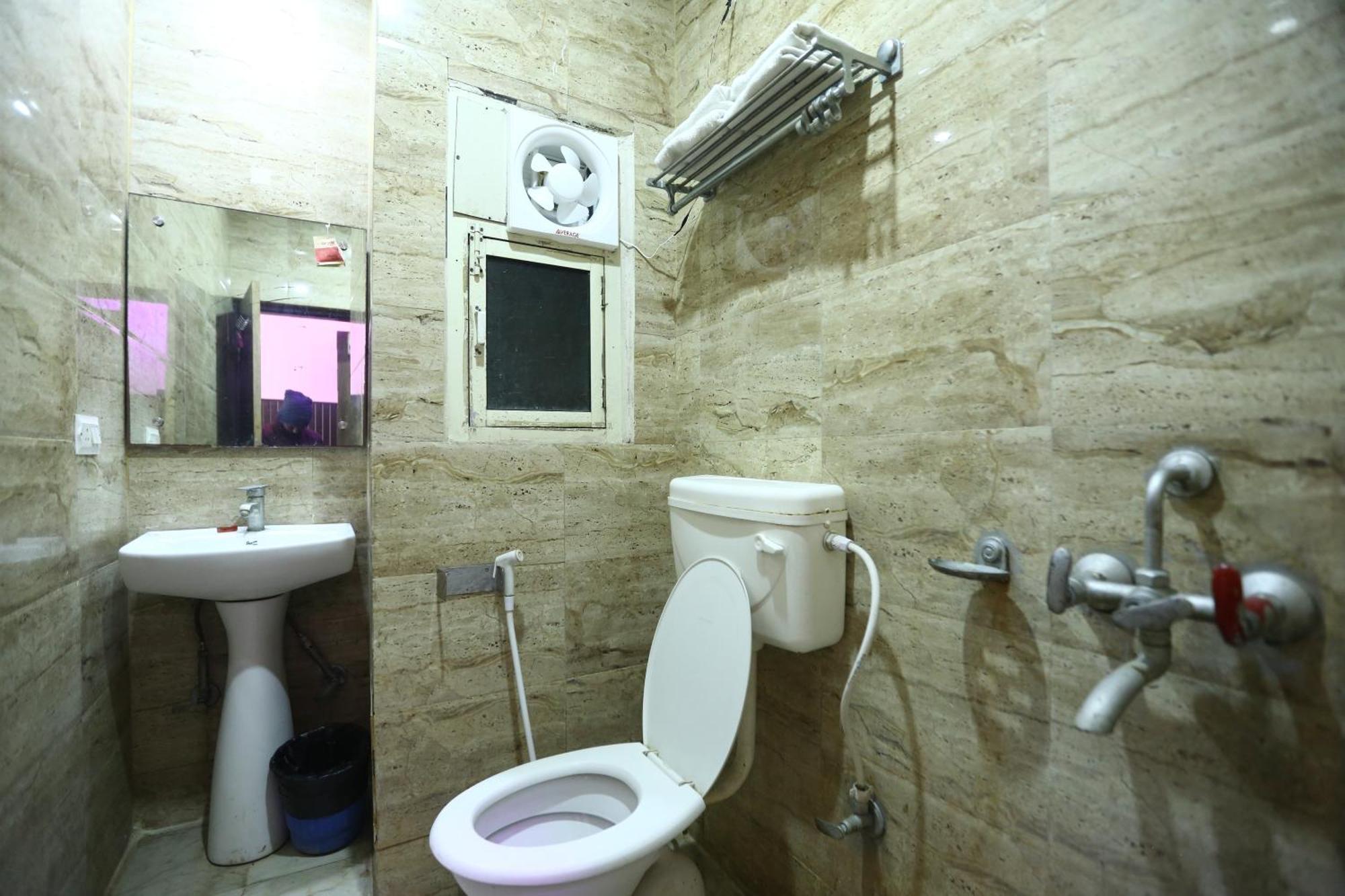 24 Hotel & Resort Agra  Ngoại thất bức ảnh
