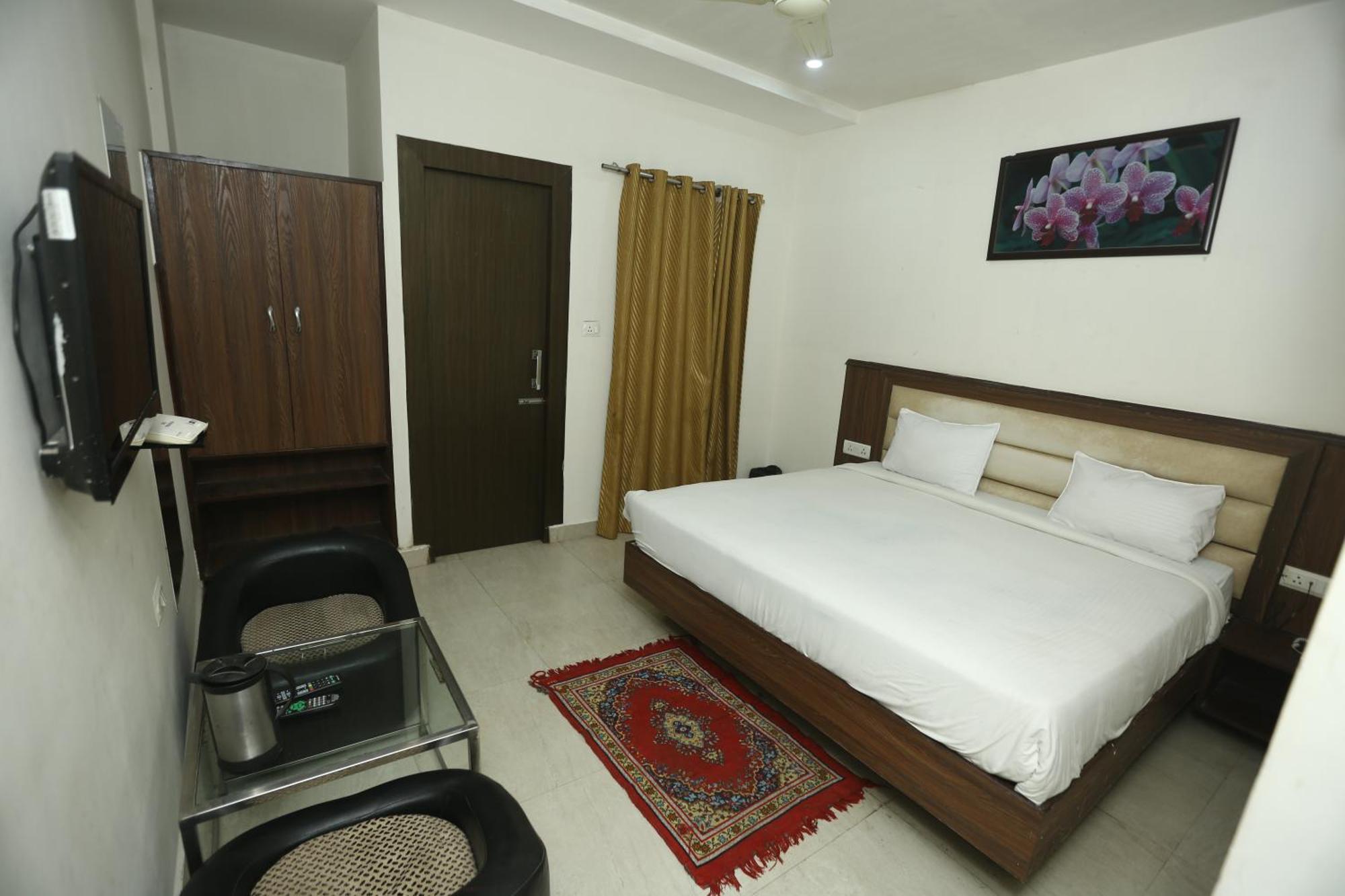 24 Hotel & Resort Agra  Ngoại thất bức ảnh