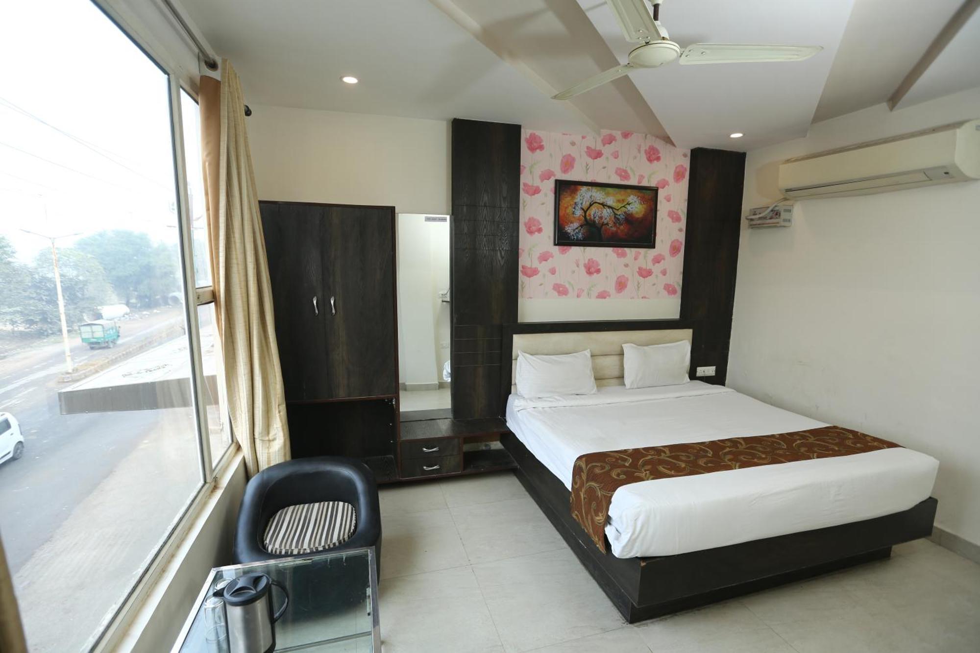 24 Hotel & Resort Agra  Ngoại thất bức ảnh